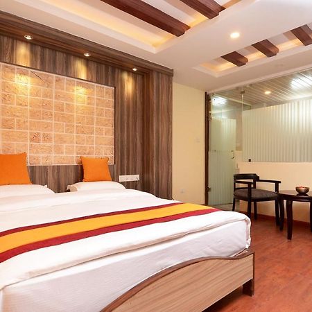 Maya Boutique Hotel Катманду Экстерьер фото