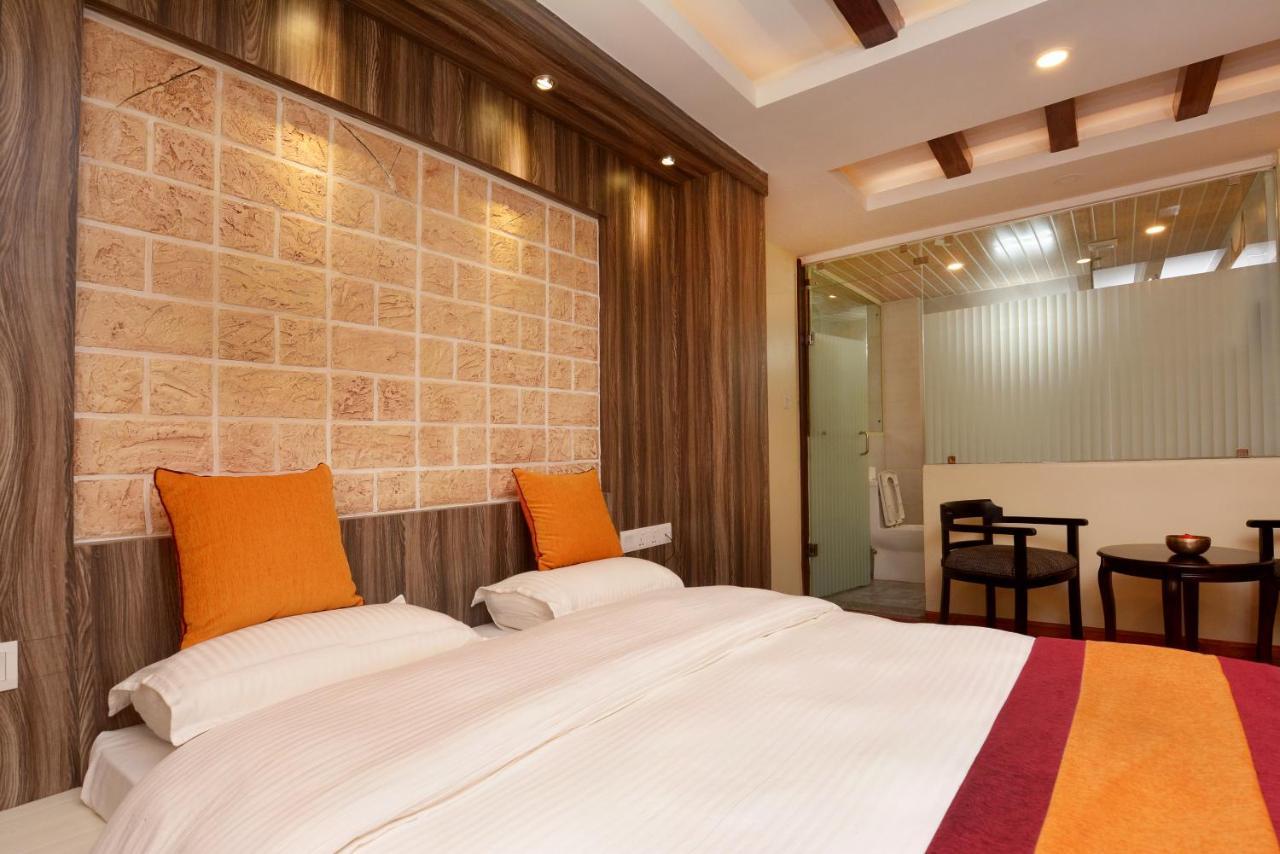 Maya Boutique Hotel Катманду Экстерьер фото