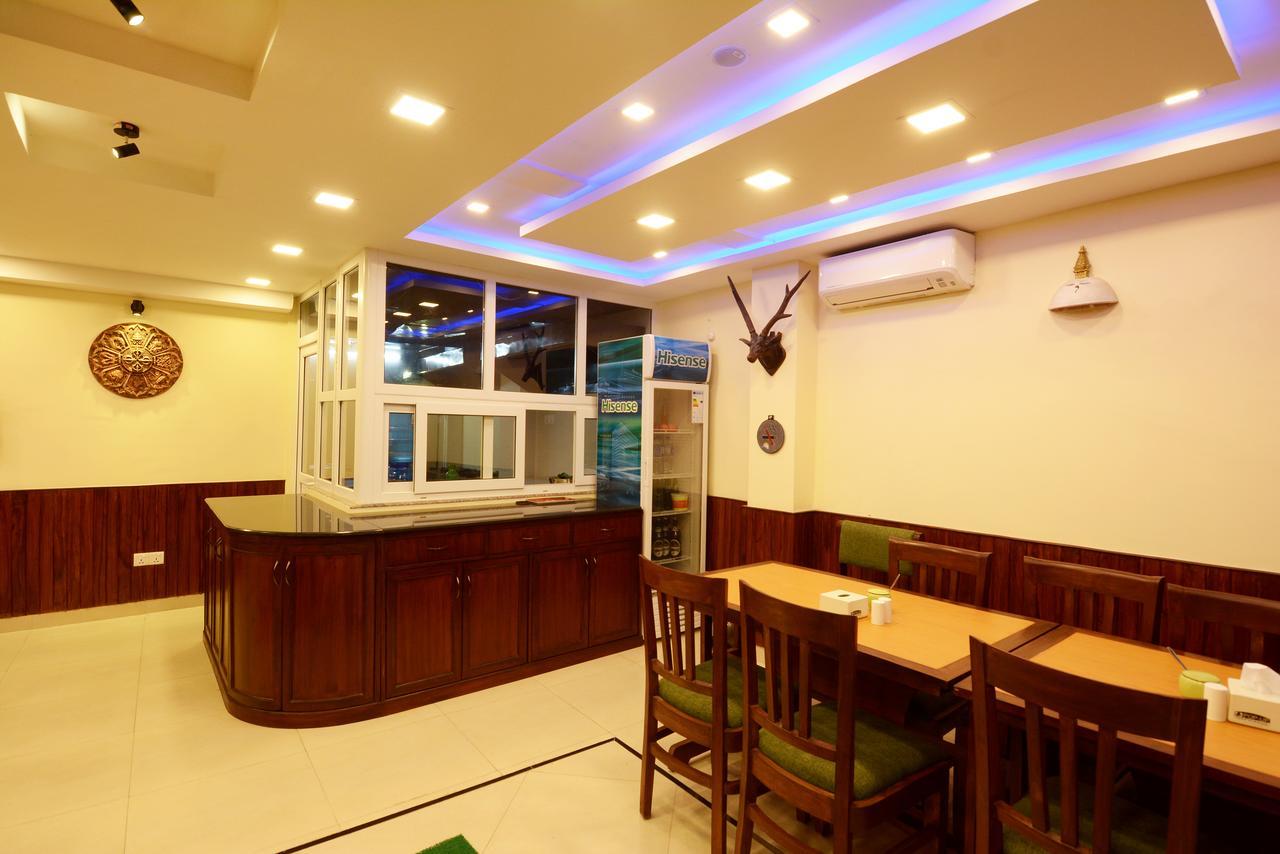 Maya Boutique Hotel Катманду Экстерьер фото