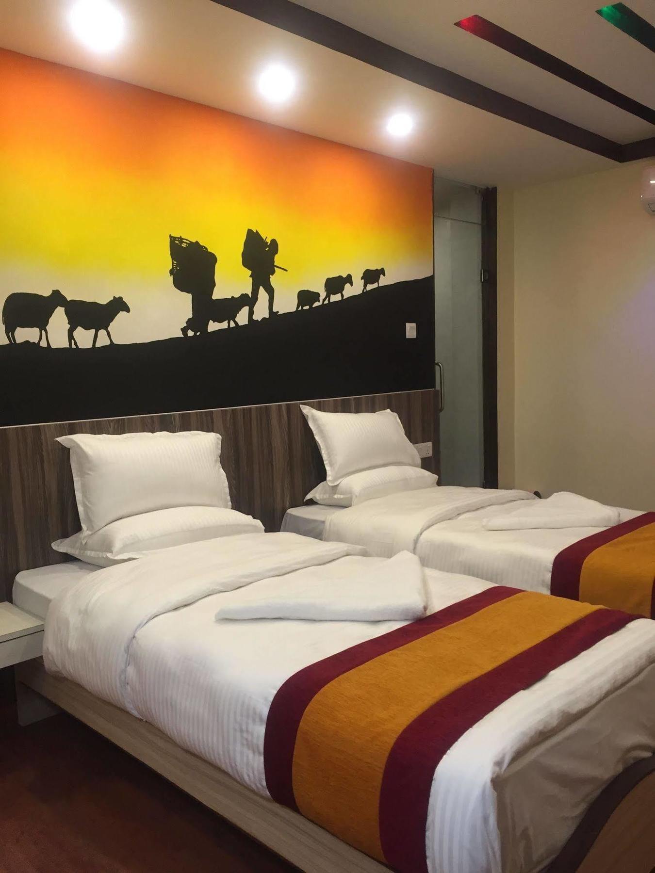 Maya Boutique Hotel Катманду Экстерьер фото